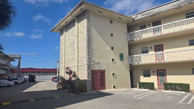 4441 NW 16th St J108, Lauderhill, FL 33313