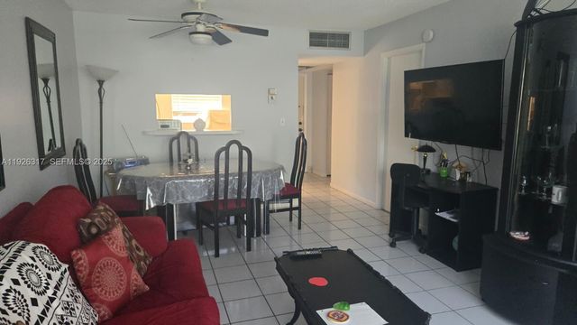 4441 NW 16th St J108, Lauderhill, FL 33313