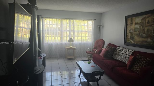 4441 NW 16th St J108, Lauderhill, FL 33313