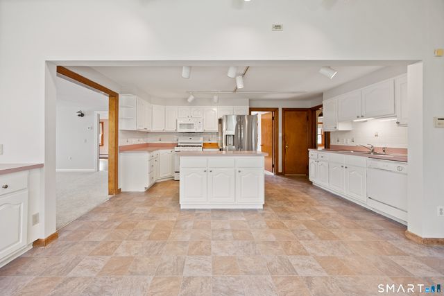 480 Higgins Road, Cheshire, CT 06410