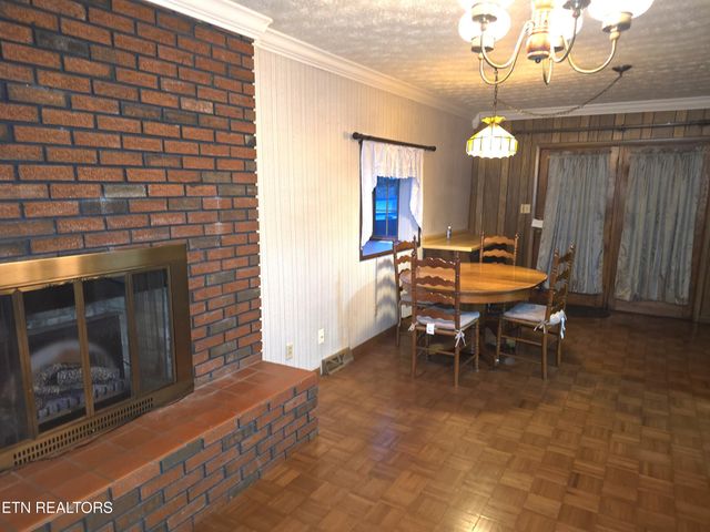 1203 Winchester Ave, Middlesboro, KY 40965