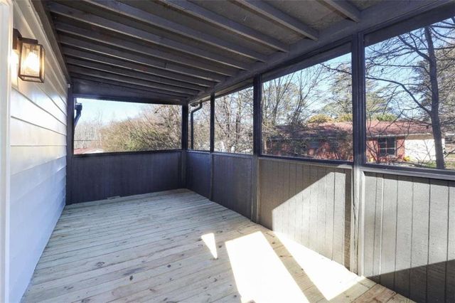 371 Roxbury Drive, Riverdale, GA 30274