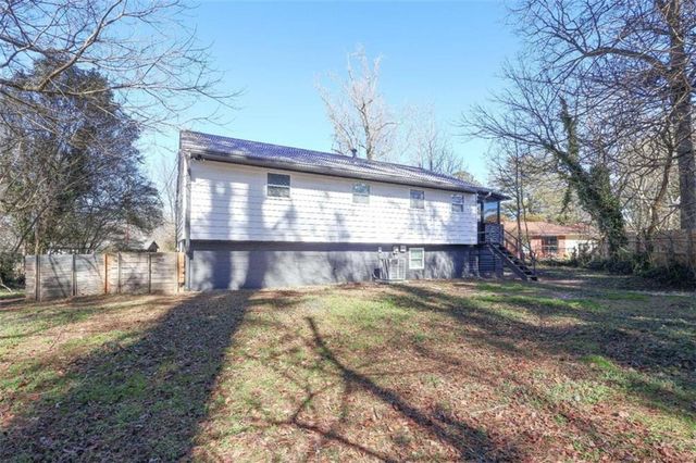 371 Roxbury Drive, Riverdale, GA 30274