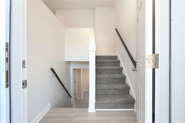 371 Roxbury Drive, Riverdale, GA 30274