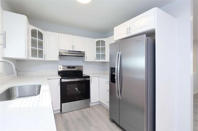 371 Roxbury Drive, Riverdale, GA 30274