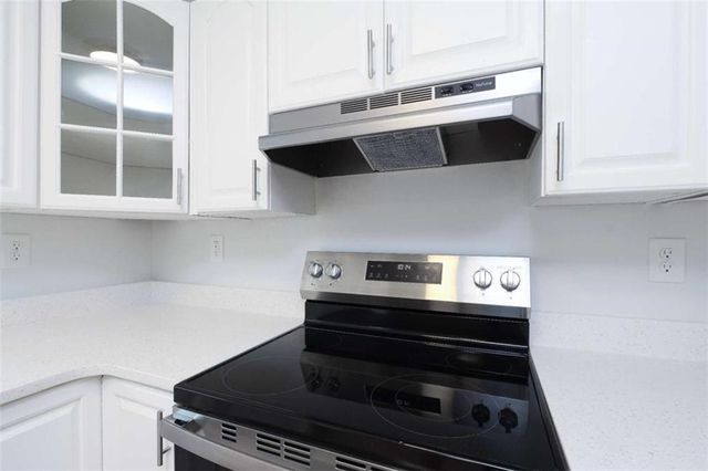 371 Roxbury Drive, Riverdale, GA 30274