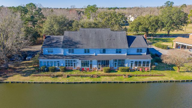205 Woodlake Drive, Summerville, SC 29485