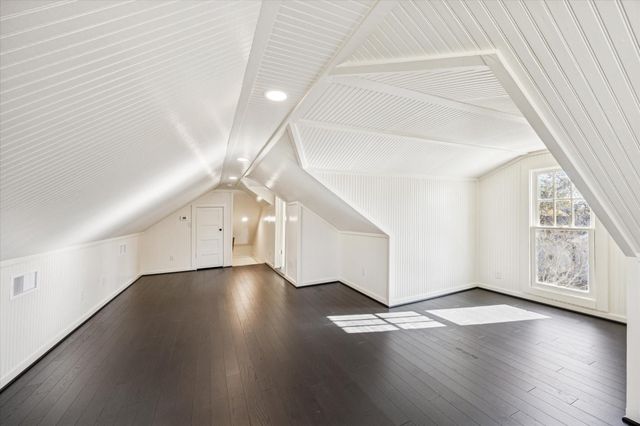 208 N Rusk Street, Fayetteville, TX 78940