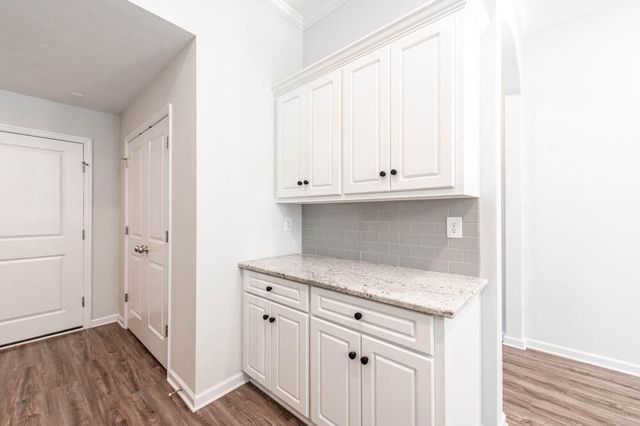 462 Country Glen Avenue, Graniteville, SC 29829