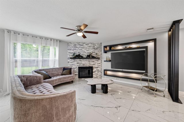 21202 Barker Canyon Lane, Katy, TX 77450