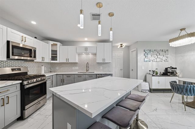 21202 Barker Canyon Lane, Katy, TX 77450