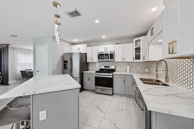 21202 Barker Canyon Lane, Katy, TX 77450
