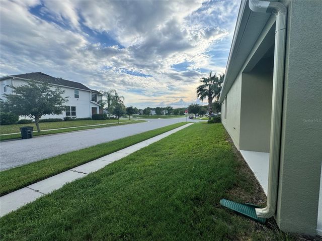 12093 STONE BARK TRAIL, Orlando, FL 32824