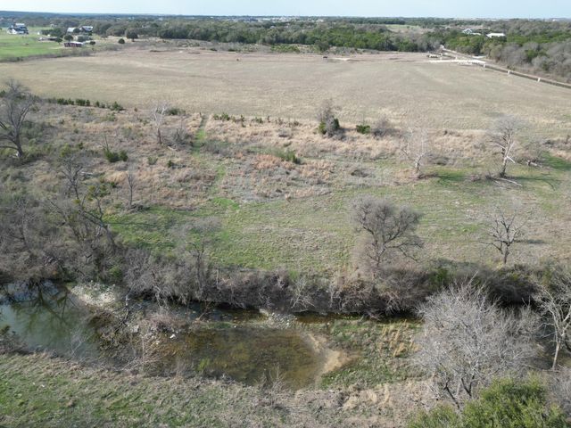 117 Scotty LN, Liberty Hill, TX 78642