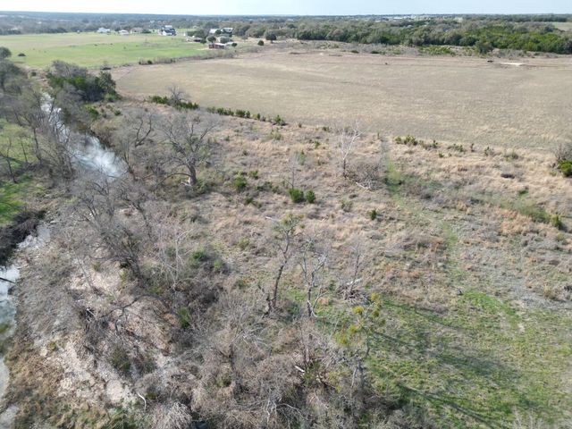 117 Scotty LN, Liberty Hill, TX 78642