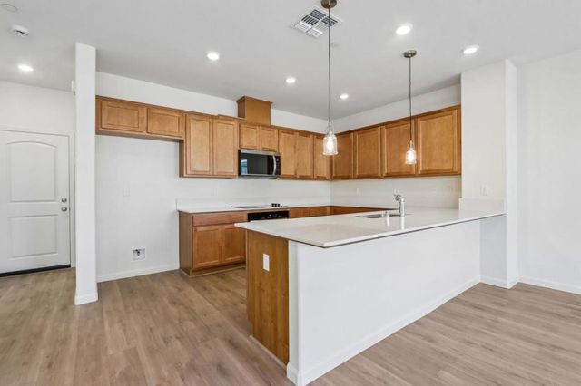 2221 Daisy Drive, Hollister, CA 95023