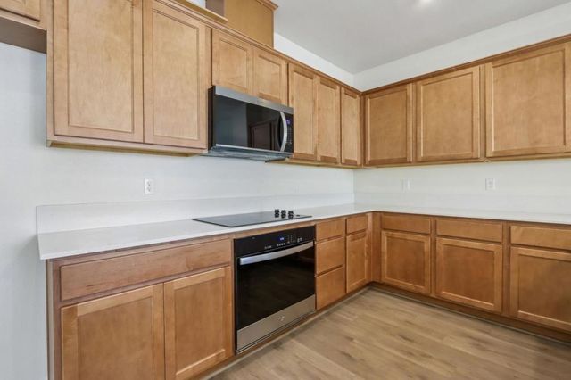 2221 Daisy Drive, Hollister, CA 95023