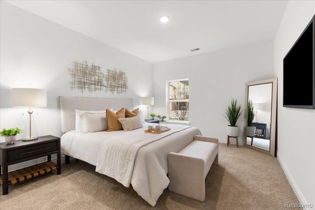 48504 Bridge Way 562, Canton Charter Township, MI 48188