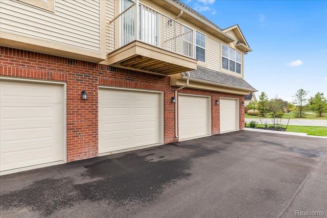 48504 Bridge Way 562, Canton Charter Township, MI 48188