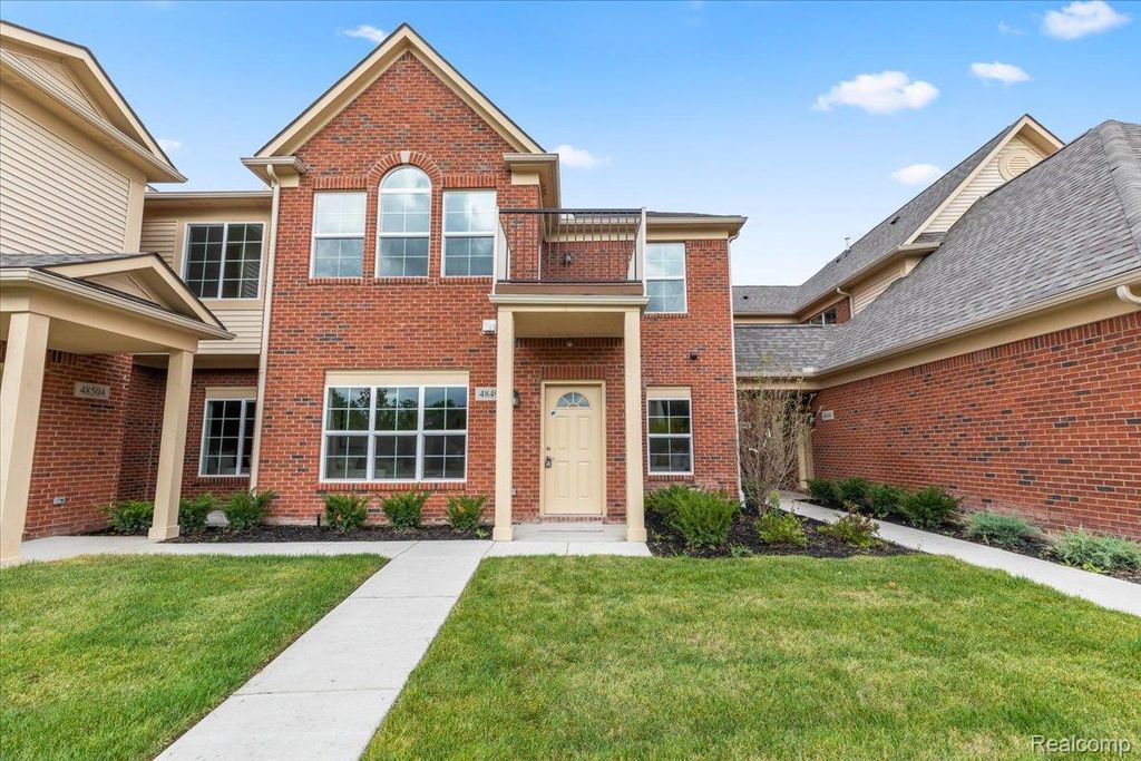 48504 Bridge Way 562, Canton Charter Township, MI 48188