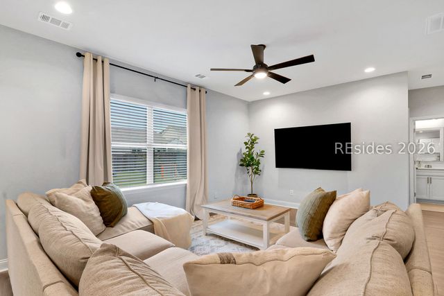 435 Malind Bluff Dr, Okatie, SC 29909