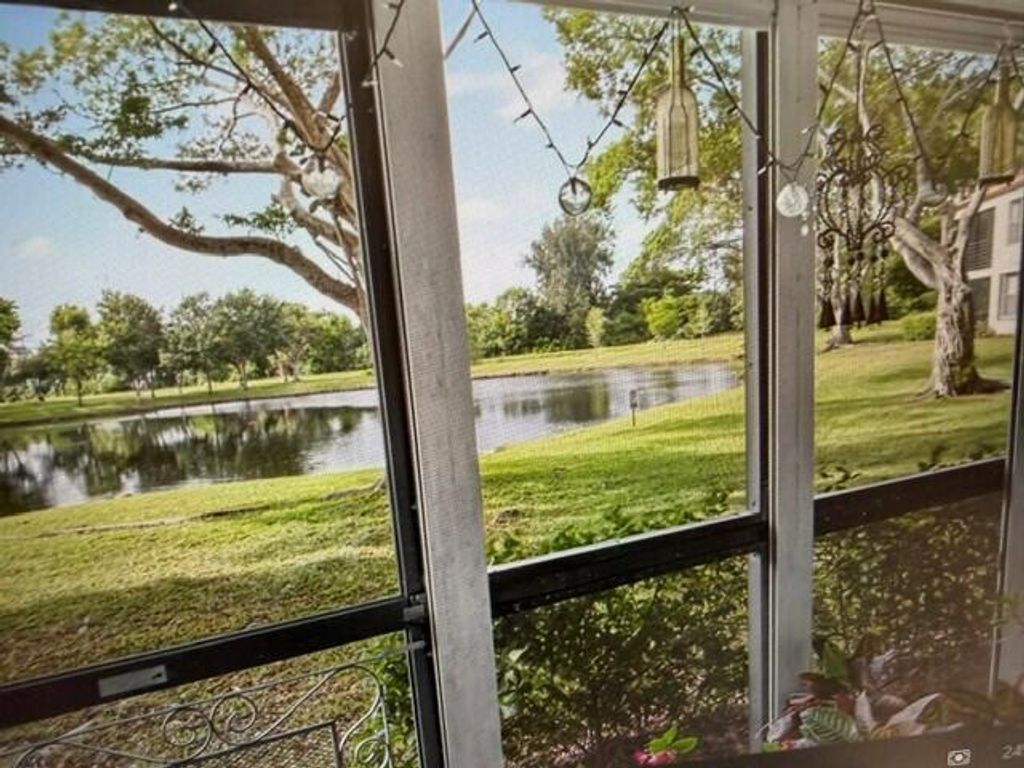 Image 16 of property listing at 2308 S Cypress Bend Drive #123, Pompano Beach, FL 33069