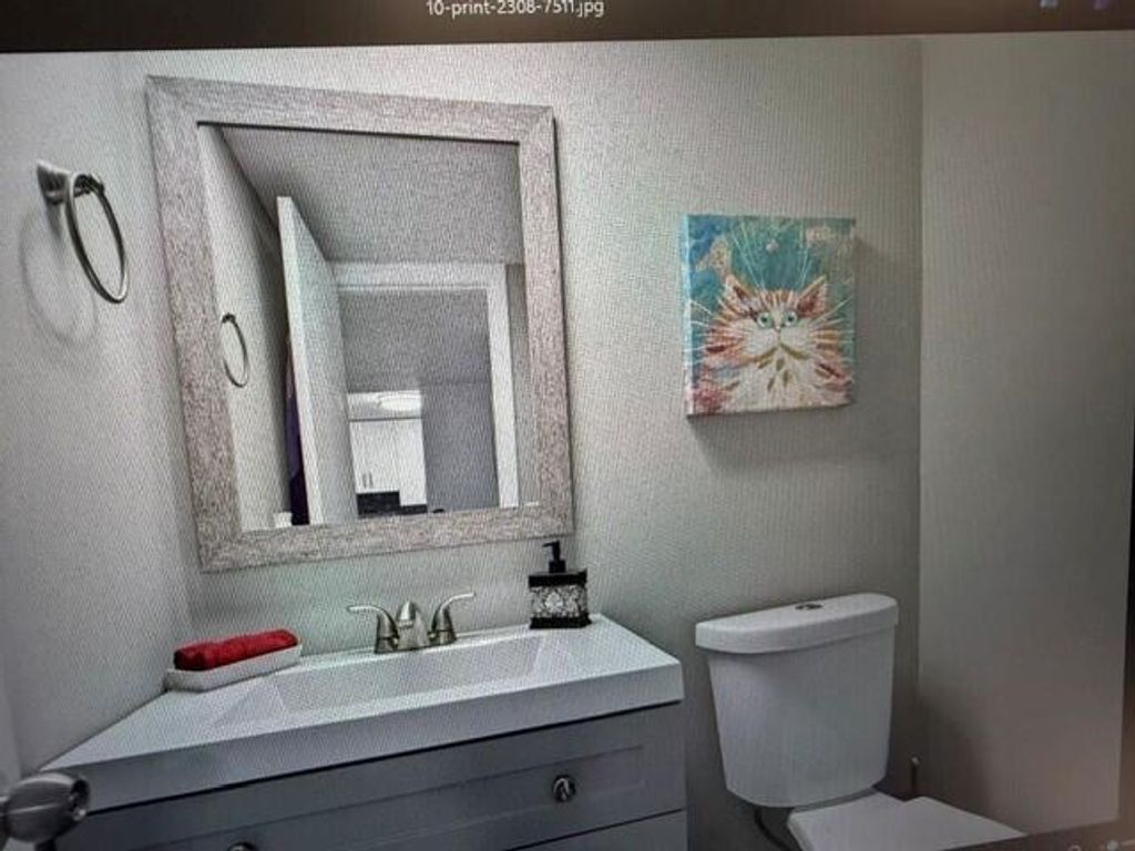Image 8 of property listing at 2308 S Cypress Bend Drive #123, Pompano Beach, FL 33069