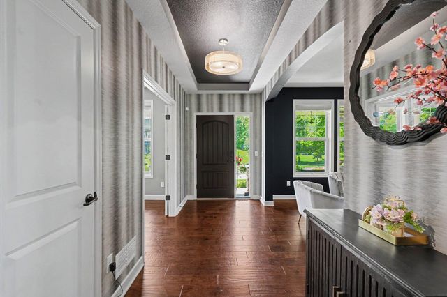 5310 Black Oaks Lane N, Plymouth, MN 55446