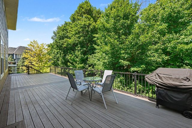 5310 Black Oaks Lane N, Plymouth, MN 55446