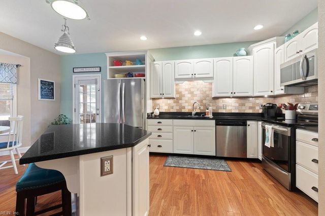 104 Egret CV, Moyock, NC 27958