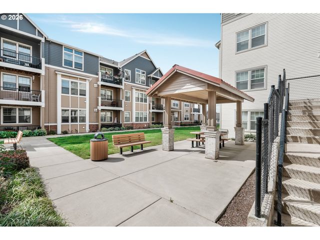 17126 Sw SNOWDALE St 102, Beaverton, OR 97007