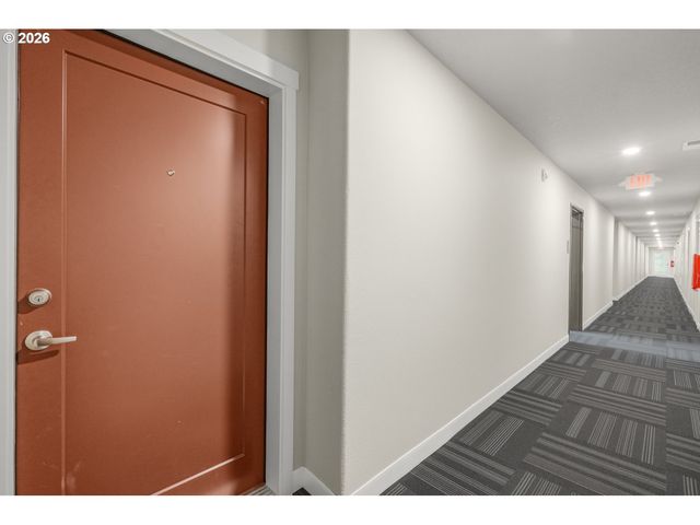 17126 Sw SNOWDALE St 102, Beaverton, OR 97007