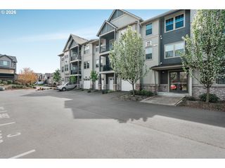 17126 Sw SNOWDALE St 102, Beaverton, OR 97007