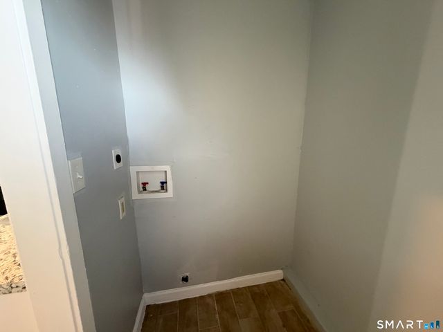 39 Pawtucket Street 3W, Hartford, CT 06114