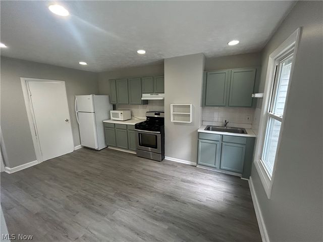 1955 E 120th Street 3, Cleveland, OH 44106