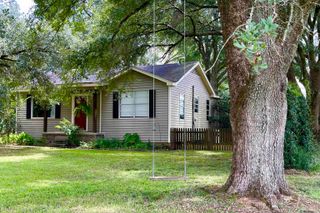 2581 La Hwy 67, Slaughter, LA 70777