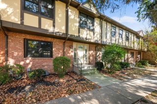 7 Knollwood Drive, Perrysburg, OH 43551