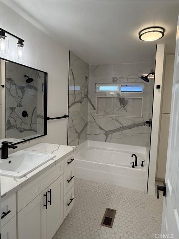 215 S Sullivan Lane 220, Santa Ana, CA 92704