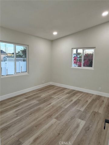 215 S Sullivan Lane 220, Santa Ana, CA 92704