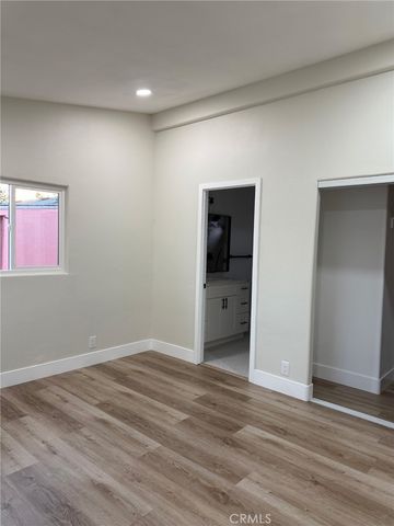 215 S Sullivan Lane 220, Santa Ana, CA 92704