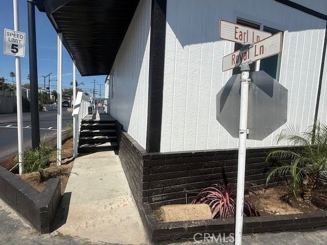 215 S Sullivan Lane 220, Santa Ana, CA 92704