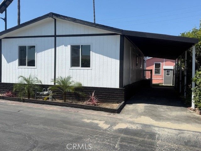 215 S Sullivan Lane 220, Santa Ana, CA 92704