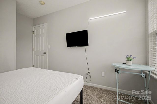 14239 Tranters Creek Lane, Charlotte, NC 28273