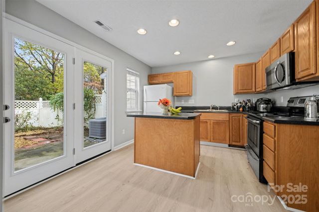 14239 Tranters Creek Lane, Charlotte, NC 28273