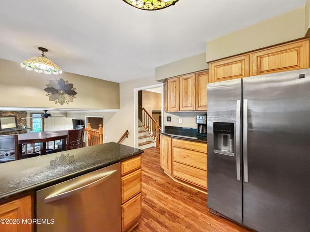 17 Feathertree Court, Howell, NJ 07731