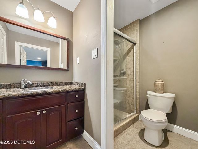 17 Feathertree Court, Howell, NJ 07731