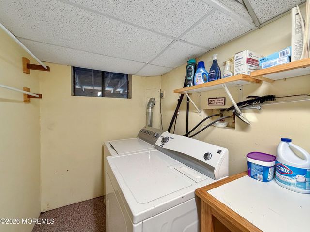 17 Feathertree Court, Howell, NJ 07731