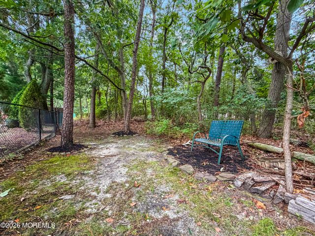 17 Feathertree Court, Howell, NJ 07731