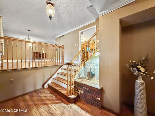 17 Feathertree Court, Howell, NJ 07731