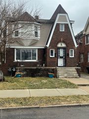 16906 Prairie Street, Detroit, MI 48221